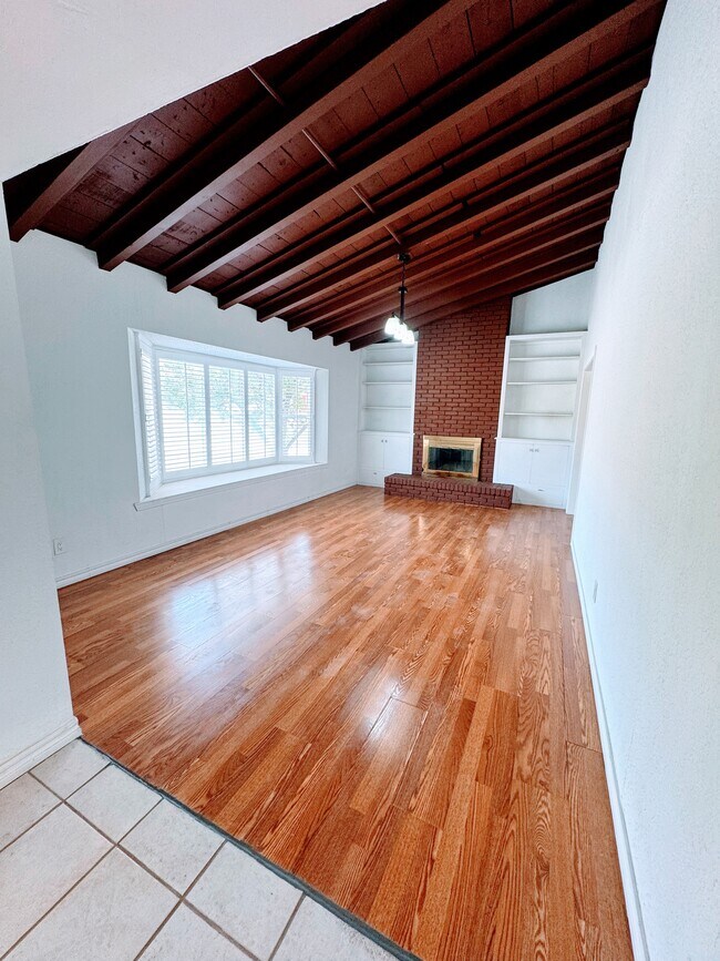 Photo - 139 Clairemont Rd