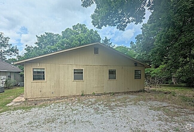 Building Photo - 600 Row St Unit A Rental