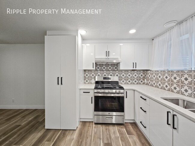 Photo - AMAZING 2 BEDS, 1 BATHS LOWER/BASEMENT UNIT | NO PETS ALLOWED