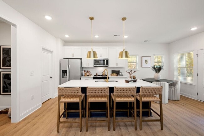 Photo - Marglyn Matthews