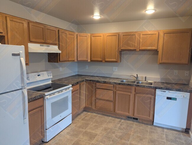 Photo - 405 Archers Trail-