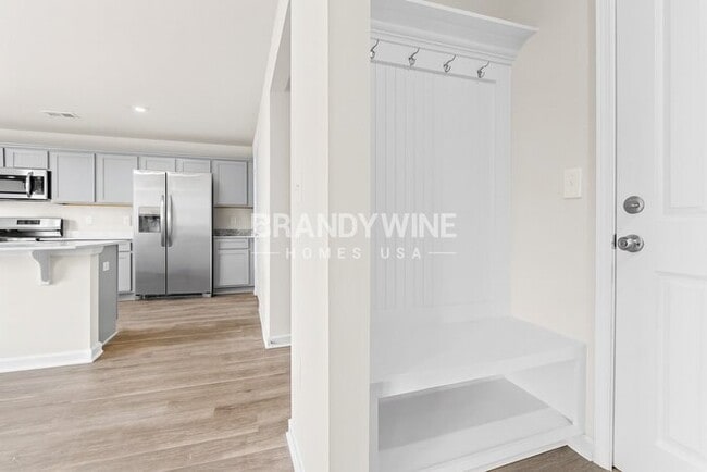 Photo - 972 Hayston Wy