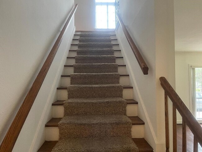 Photo - 2215 Dorrington St