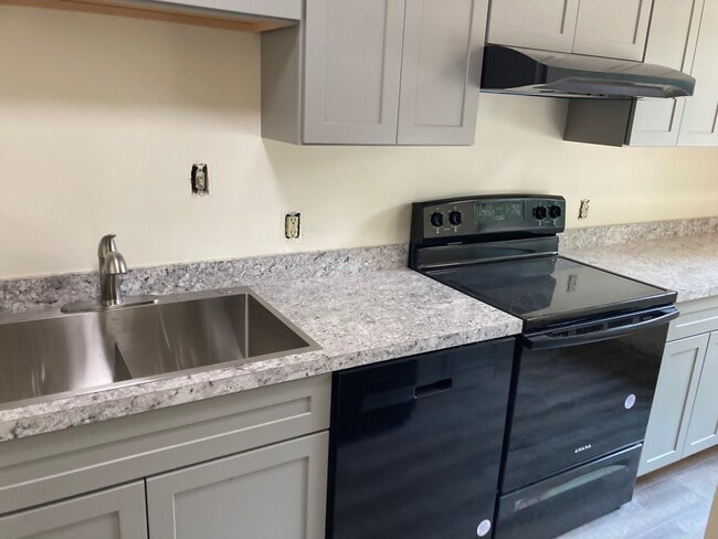 Photo - 184 Legion Ln