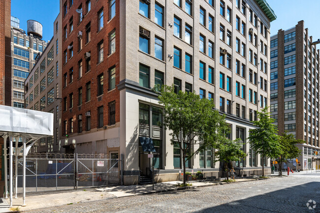Photo - 181 Hudson St