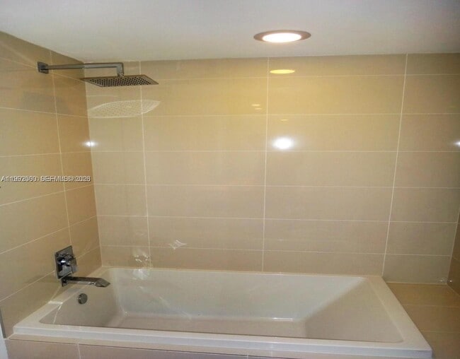 Photo - 55 SW 9th St Unit 3709