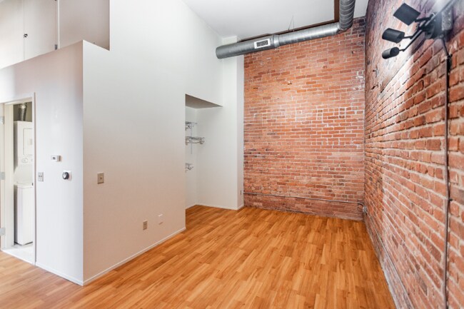 Photo - 6200 2nd Ave Unit 210