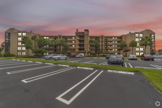 Building Photo - 2255 Lindell Blvd Unit 4304 Rental