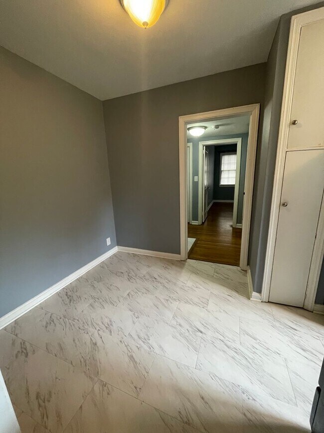 Photo - REM29664           15 Unit 2966 Remington Street #4 ~