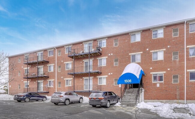 Building Photo - 1506 Gorham St Unit 109 Rental