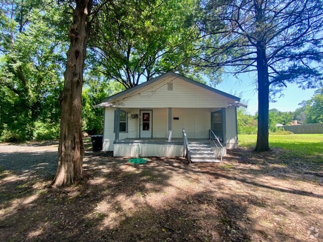 Building Photo - Coming Soon! 3 Bedroom 1 Bath Home in Shre...