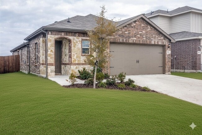 Photo - 911 Hay Loft Ln