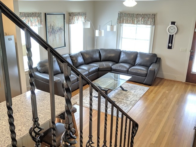 25 Maple Ave