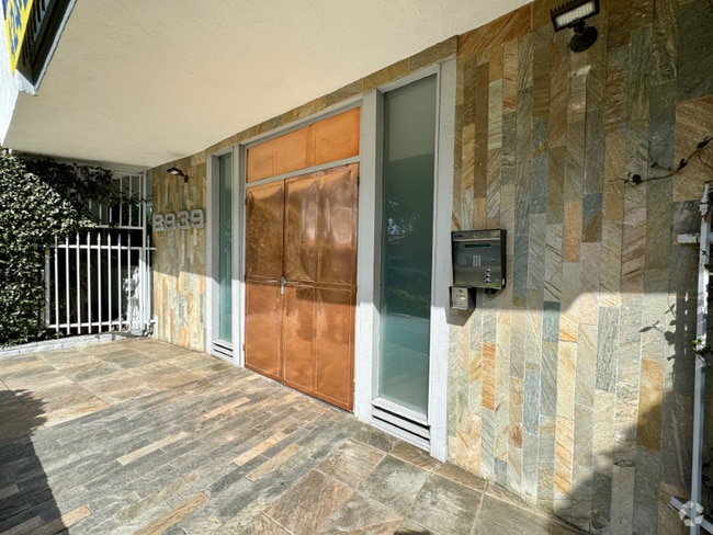 Building Photo - 8939 Cadillac Ave Rental