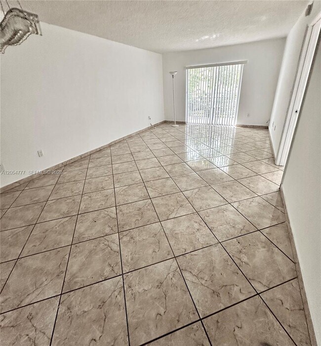 4111 Stirling Rd Unit 408