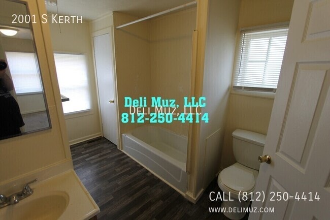 Photo - 2001 S Kerth-