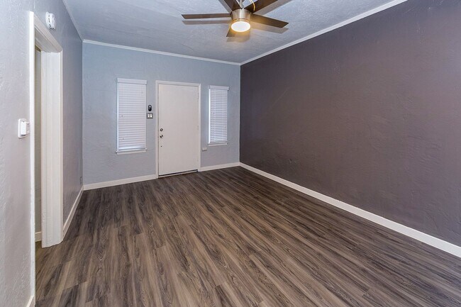 Photo - 2014 Chestnut Avenue