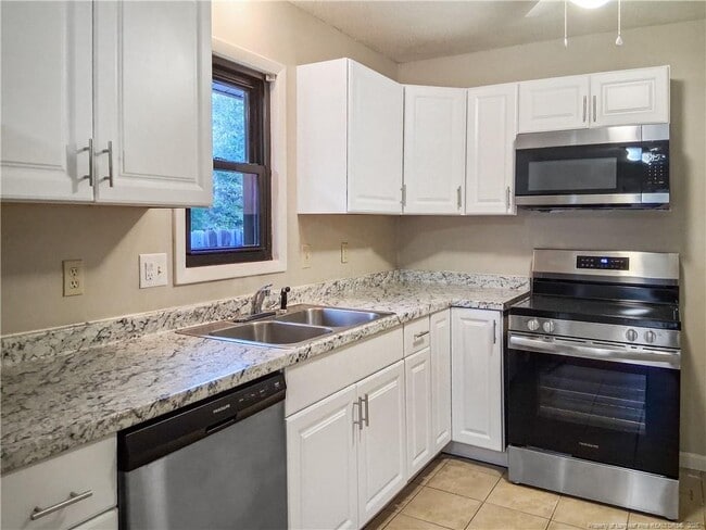 Photo - 6594 Honeysuckle Dr