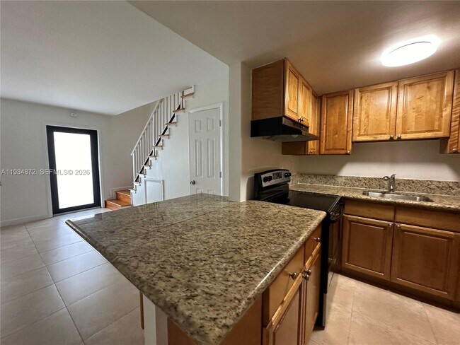 Photo - 2705 NE 9th Ave