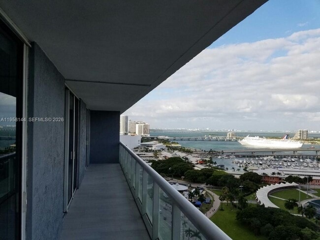 Photo - 50 Biscayne Blvd Unidad 2206