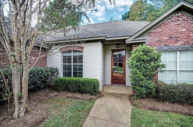 123 Cedar Green Dr
