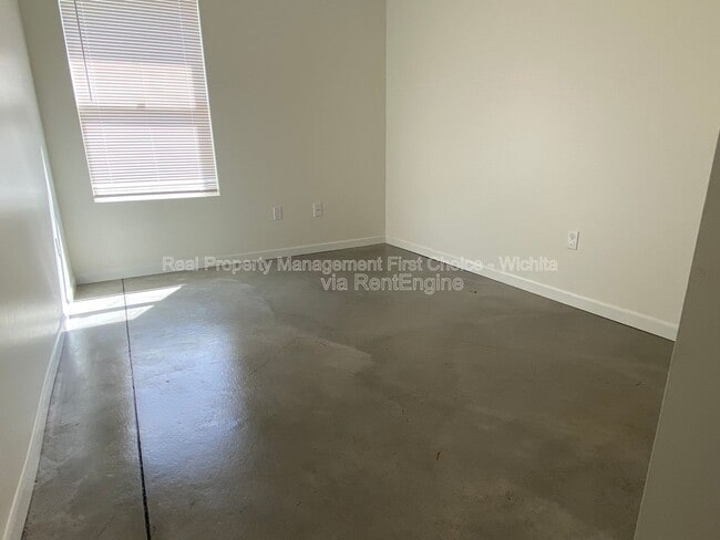 Photo - 1763 N Minnesota St