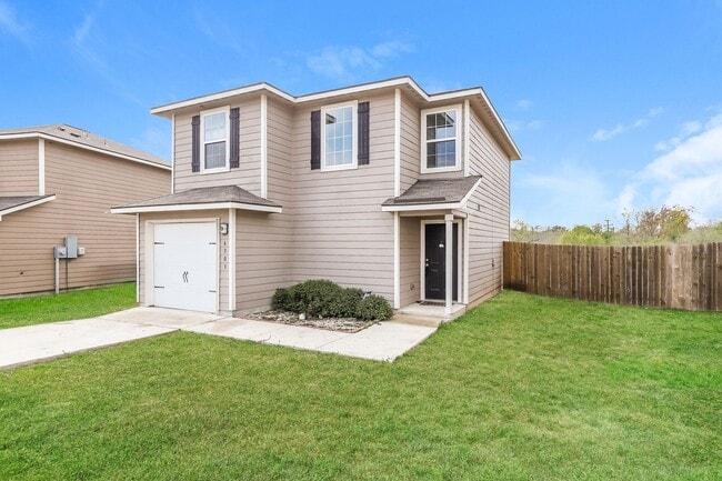 Photo - 3 Bedroom Ready for Immediate Move In!