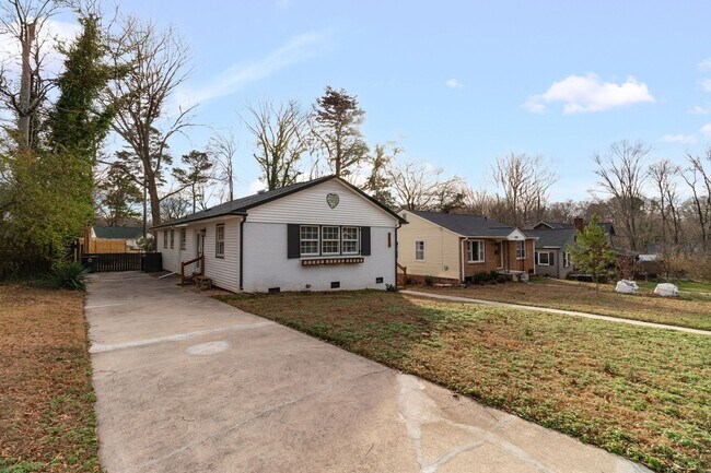 Photo - Lindley Park Rental!