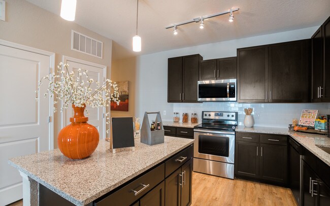 Photo - Palms at Magnolia Park