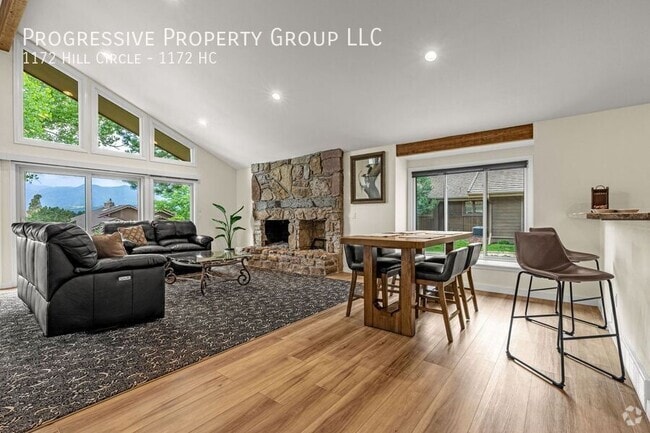 Building Photo - 1172 Hill Cir Unit 1172 HC Rental