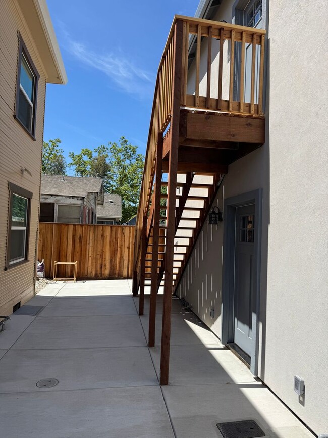 Photo - New Downtown Construction 650 Sqft. 1 Bedroom 1 Bathroom 2nd Floor Unit for Leaase.