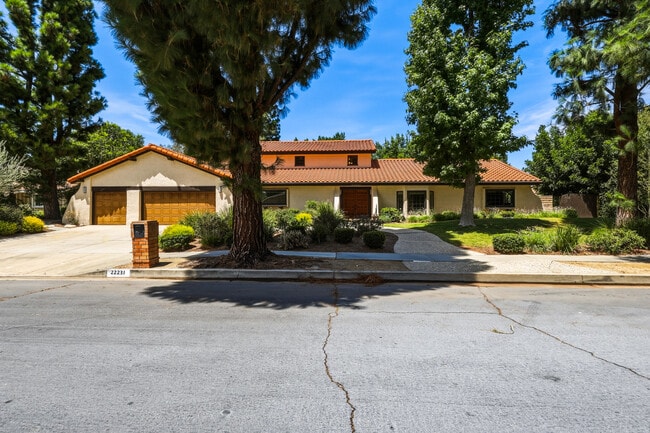 Photo - 22231 Romar St