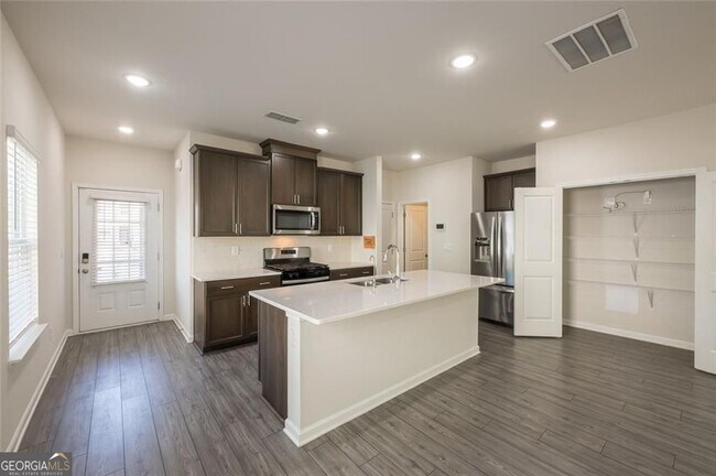 Photo - 345 Timberland Ave