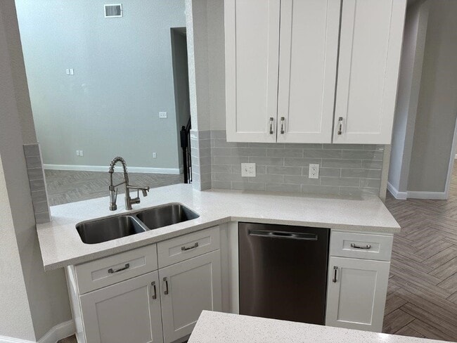 Photo - 16419 Lakewood Field Dr