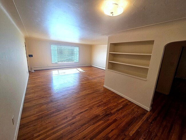 Photo - Spacious 2 Bedroom with Large Living Room and Separate Dining Area – Over 1,100 Sq Ft