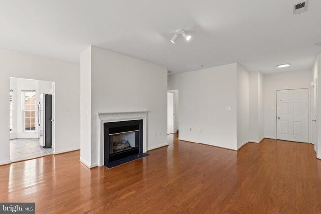 Photo - 4131 Fountainside Ln Unit 202