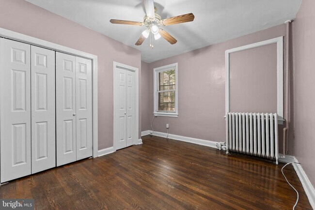 Photo - 1617 F St NE
