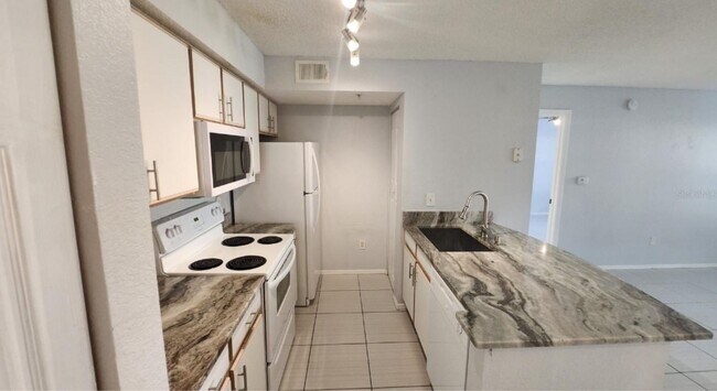 Photo - 2207 Antigua Pl