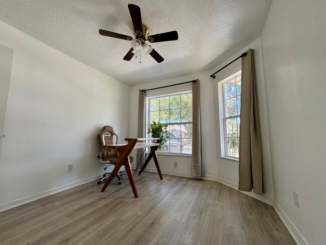 Photo - 7527 Oxford Garden Cir