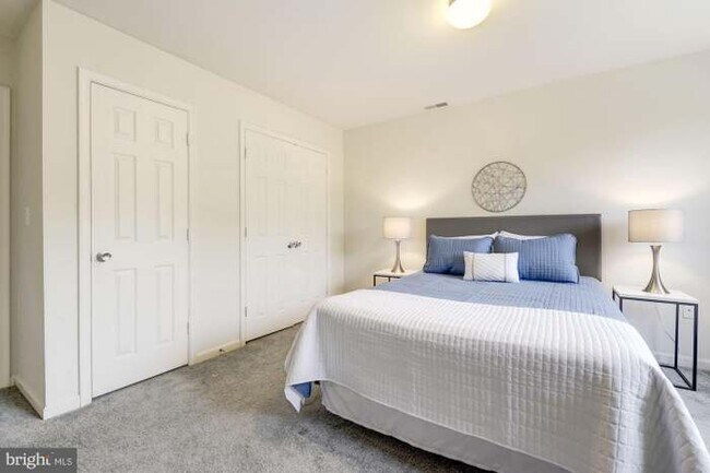 Photo - 1240 Holbrook Ter NE Unit 104