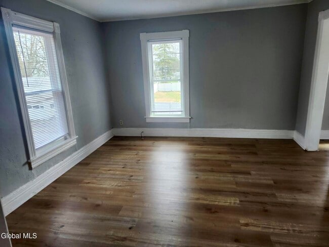 Photo - 20 Baldwin Ave Unit 2