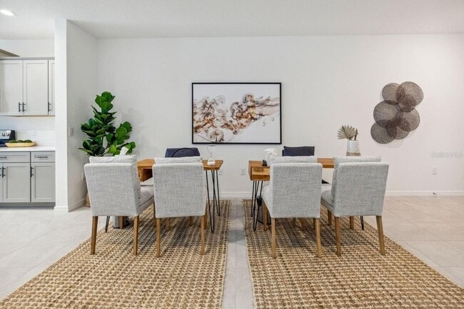 Photo - 3462 Caravelle St