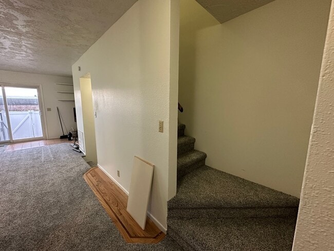 Photo - Spacious, three level, 4 Bed 2.5 bath Townhome in Ammon right behind the Walmart on Hitt.