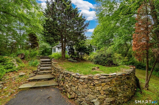 Photo - 400 Thomaston Rd