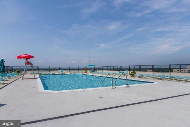 Photo - 4515 Willard Ave