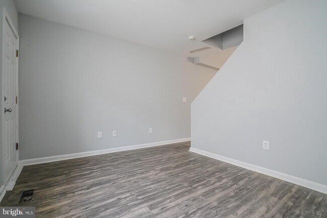 Photo - 2604 Amber St