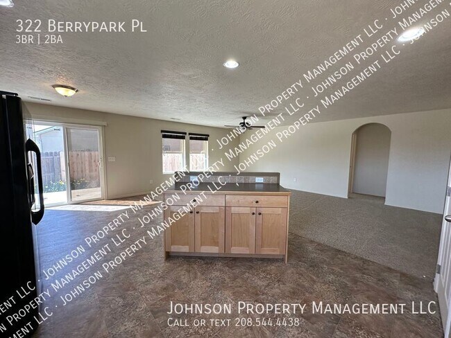 Photo - 322 Berrypark Pl