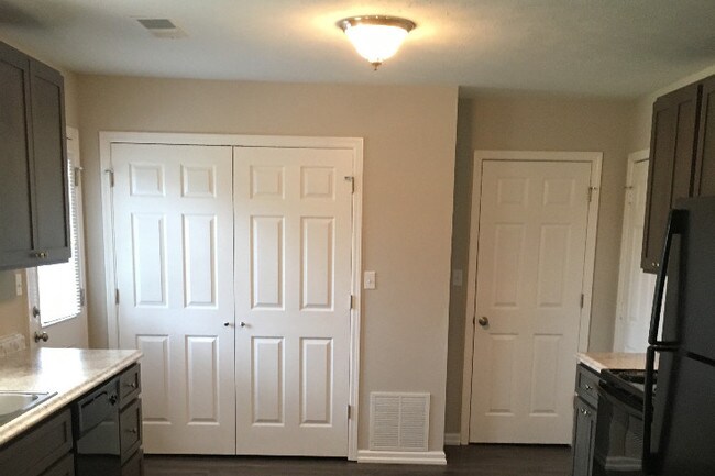 Photo - 3312 River Oaks Blvd