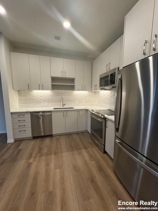 Photo - 4 Washington St