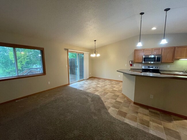 Photo - Pet-Friendly 3 Bed Twin Home with Patio & Garage